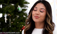 Santa's Hot Helpers Xxlayna Marie & Jill Kassidy Help Milk Stepbro's Rudolph Dick