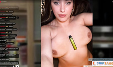 She fingers herself live! Pleasing- Edging joi she keeps you aching!