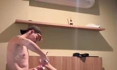 FUDENDO COM O COLEGA DE QUARTO